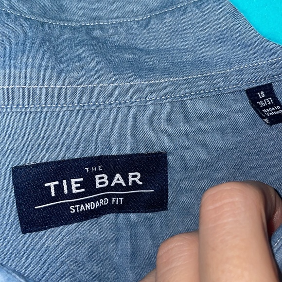 🍉Men’s Size 18 The Tie Bar Standard Fit 100% Cotton Blue Button Down Long Sleeve - Picture 2 of 4